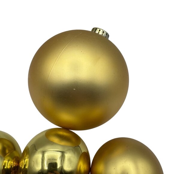 Gold Christmas Tree Ornament Set Of 6 In Various Sizes Shiny & Matte Finish - Picture 5 of 7